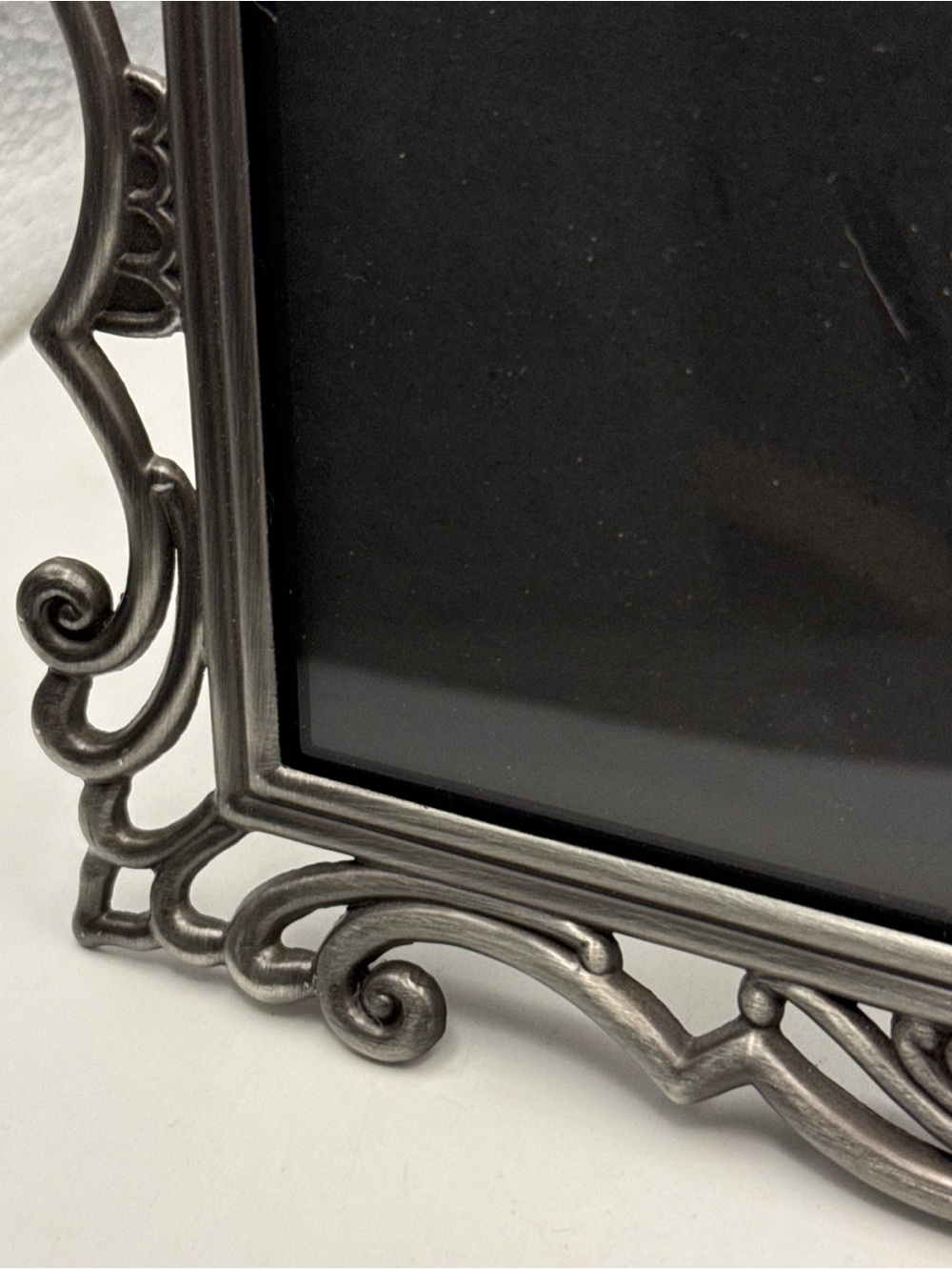 Vintage 8x10 Photo Ornate Scroll Silver Metal Picture Frame Weston Taiwan - Picture 4 of 13
